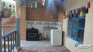 نمای تراس سوئیت شماره دو اقامتگاه بوم گردی بابا خان 2 - سپیدان - روستای کهکران